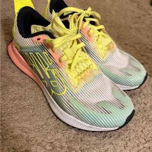 New Balance Women's FuelCell Echolucent